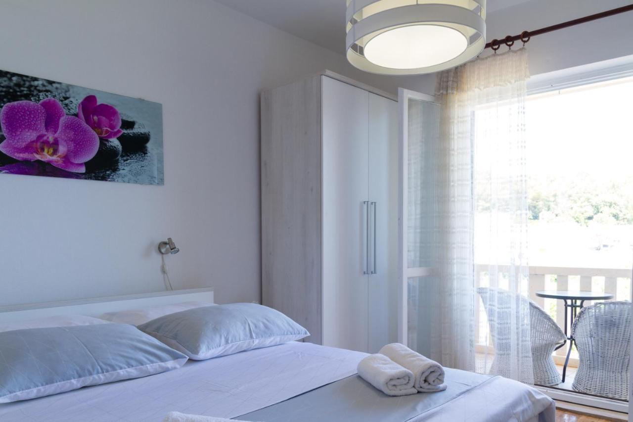 Apartmani Fides Lumbarda Exteriér fotografie